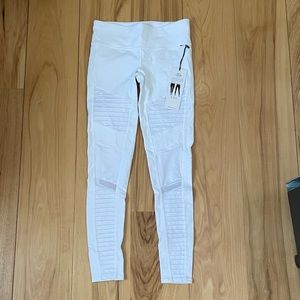 NWT Alo yoga Moto leggings